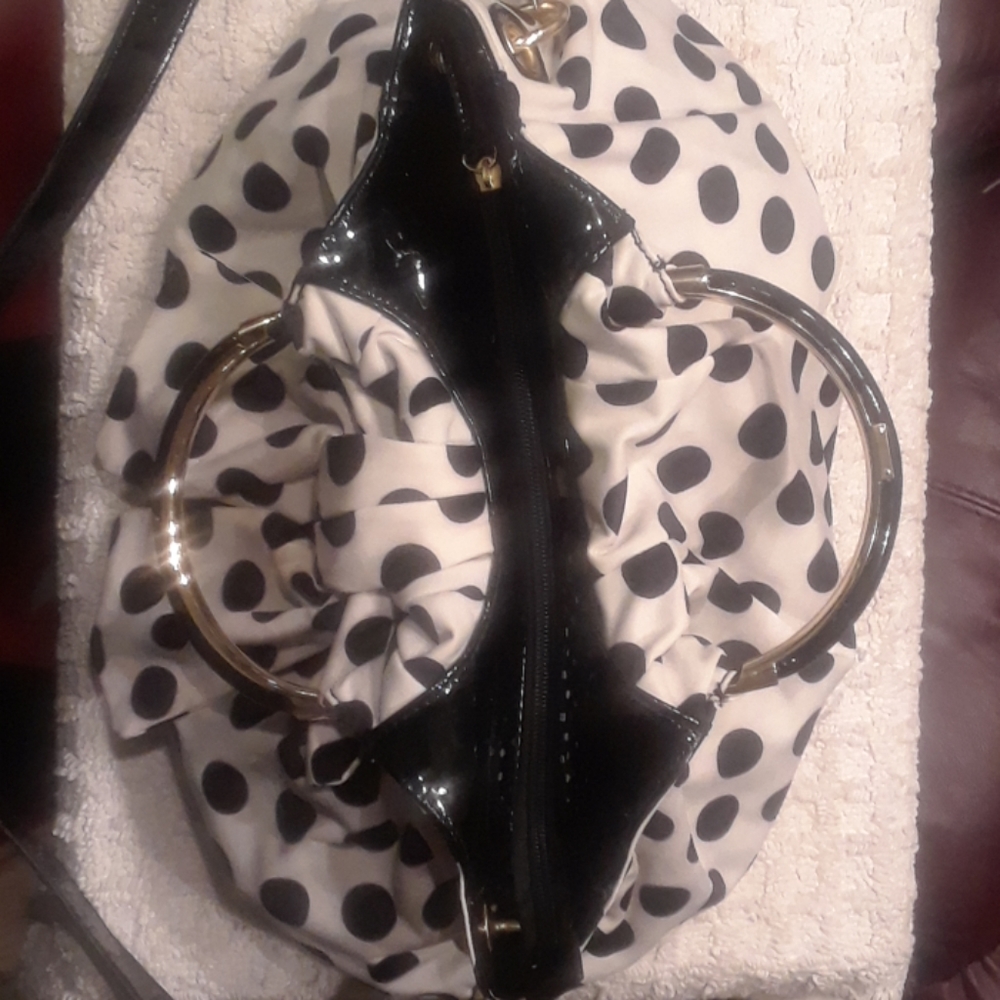 Handbag - Picture 2 of 2